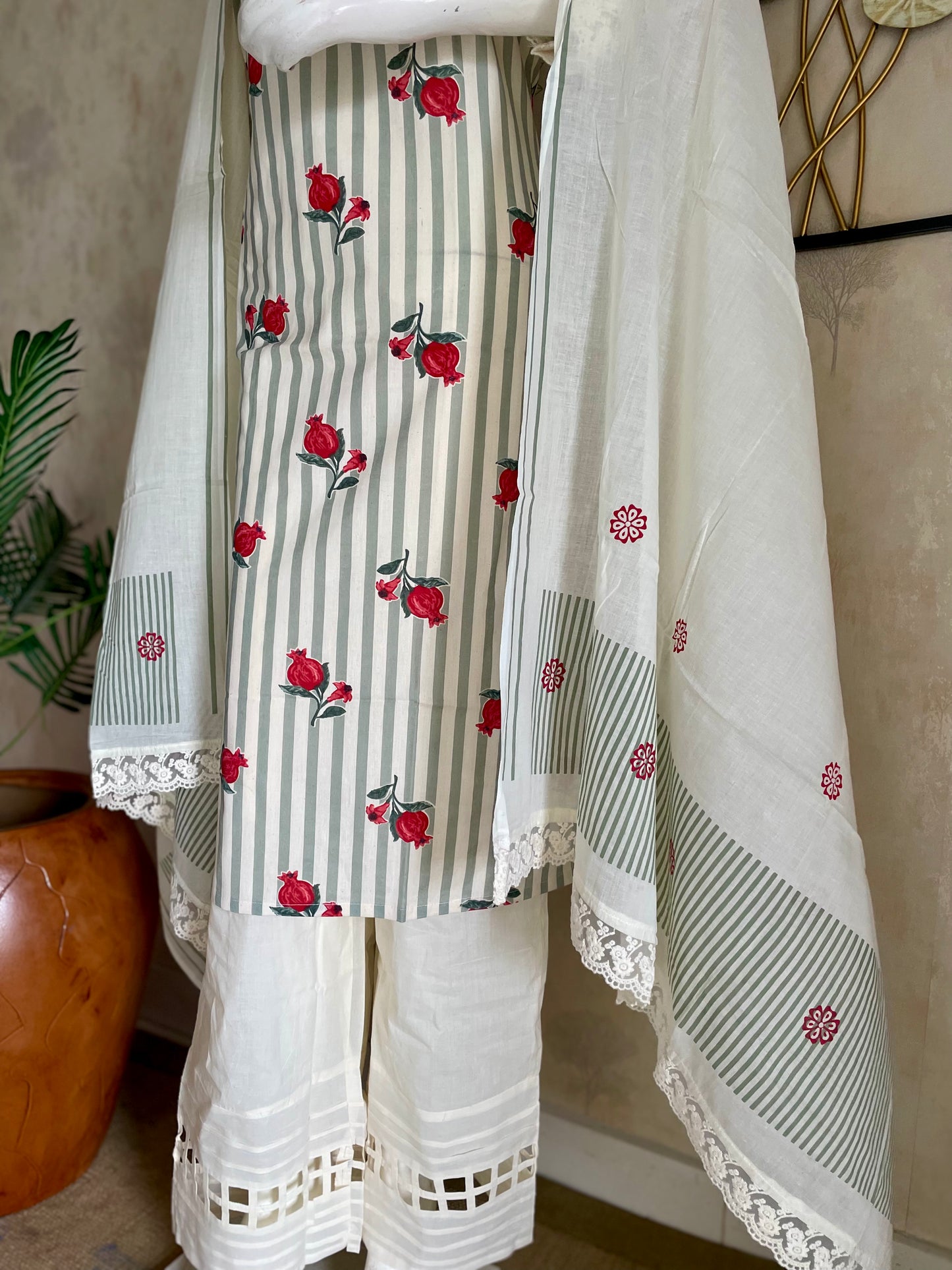 Ivory Bloom Off-White Striped Handloom Cotton Suit Set