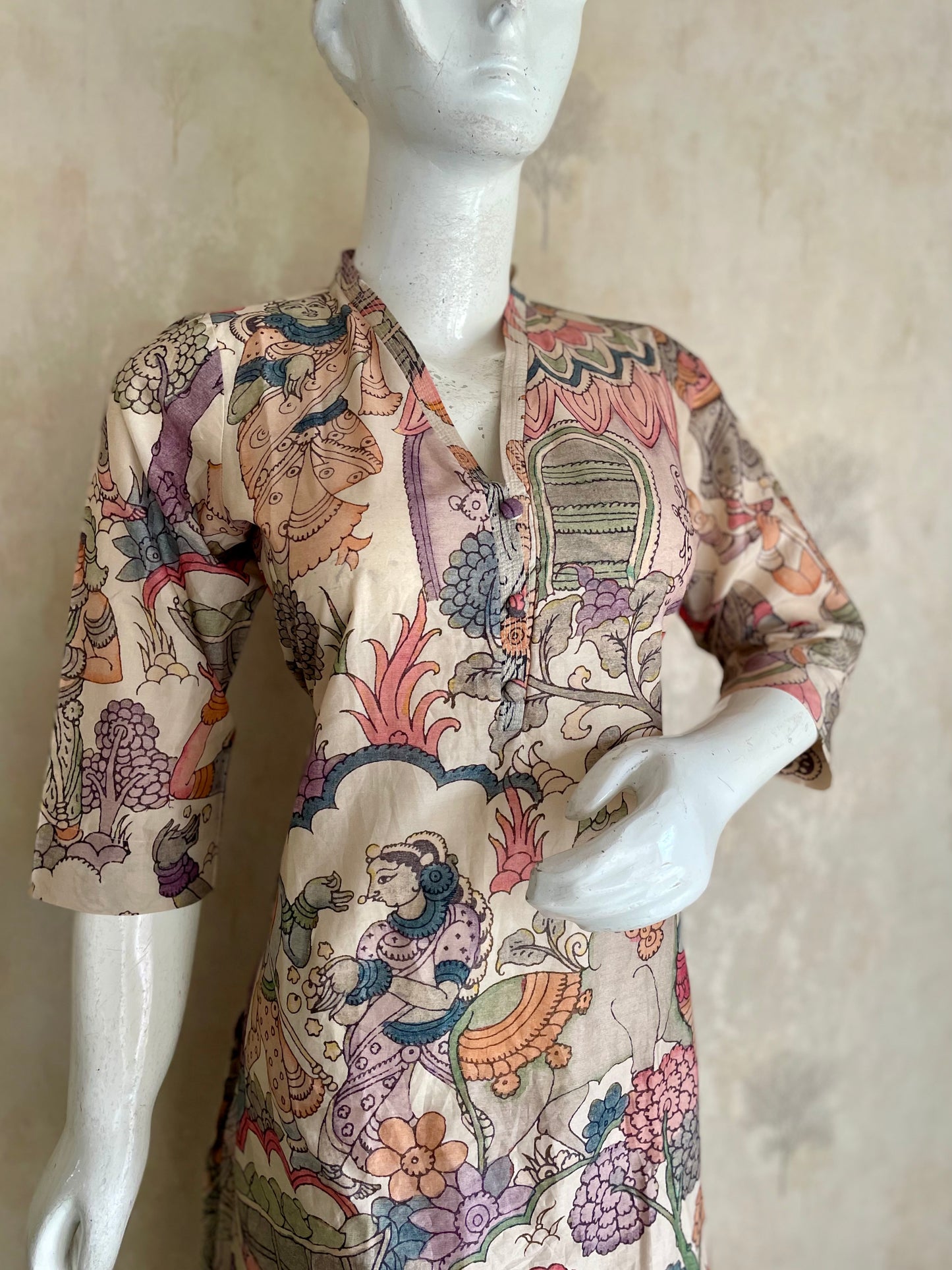 RaasRa Where Stories Dance on Fabric — Off-White Kalamkari Cotton Kurta Set — view 4