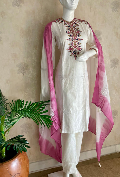 RaasRa Ivory Reverie — White Cotton Silk Kurta Set with Multicolour Embroidery & Rose Dupatta — view 3