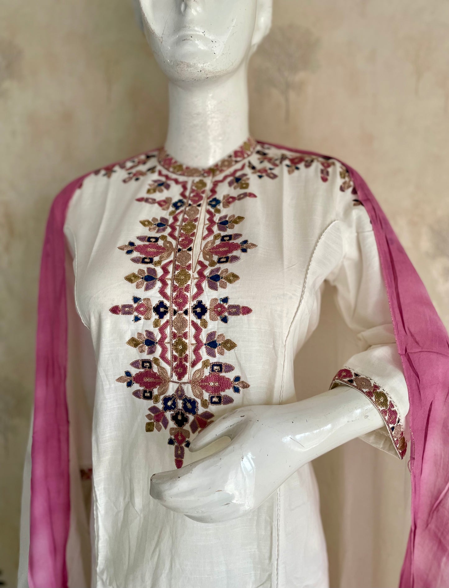 RaasRa Ivory Reverie — White Cotton Silk Kurta Set with Multicolour Embroidery & Rose Dupatta — view 4