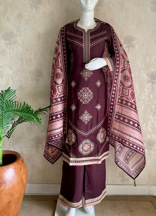 RaasRa Off- white embroidered rayon cotton kurta set with printed dupatta and palazzo