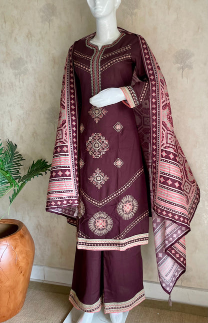 RaasRa Draped in Off- white Grandeur — Embroidered Rayon Cotton Kurta Set with Dupatta — view 2