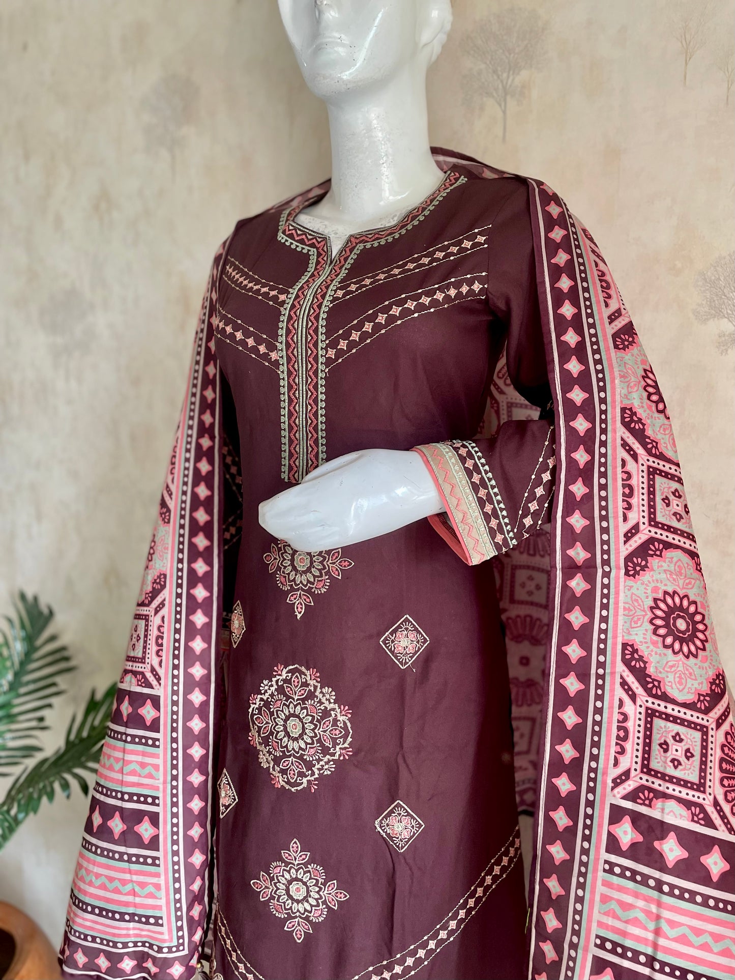 RaasRa Draped in Off- white Grandeur — Embroidered Rayon Cotton Kurta Set with Dupatta — view 8