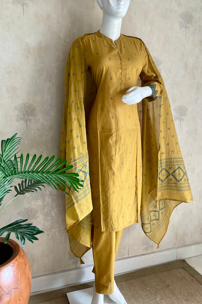 RaasRa Golden Hour Drape — Mustard Handloom Cotton Kurta Set with Embroidery — view 3