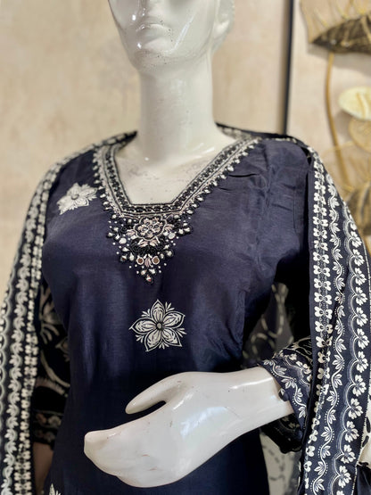 RaasRa Midnight Bloom — Black Silk Kurta Set with Handwork & Dupatta — view 4