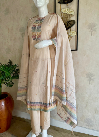 RaasRa Woven in Quiet Grace — Beige Jamdani Handloom Cotton Kurta Set — view 2