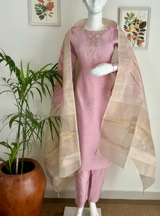 Regal Radiance Silk Kurta with Tussar Chanderi Dupatta