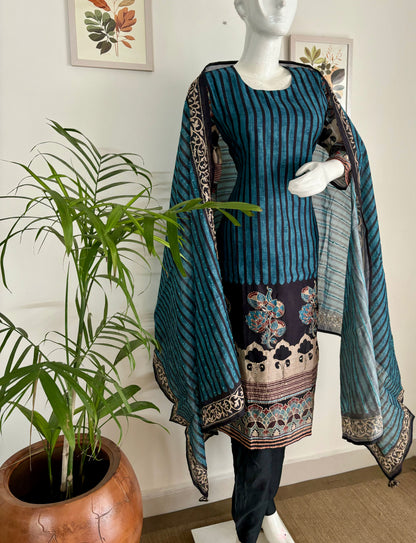 Modern Meets Mughal Chanderi Silk Kurta Set