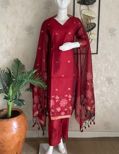 Dream Weaver Mehroonish Red Muga Silk Jamdani Kurta Set