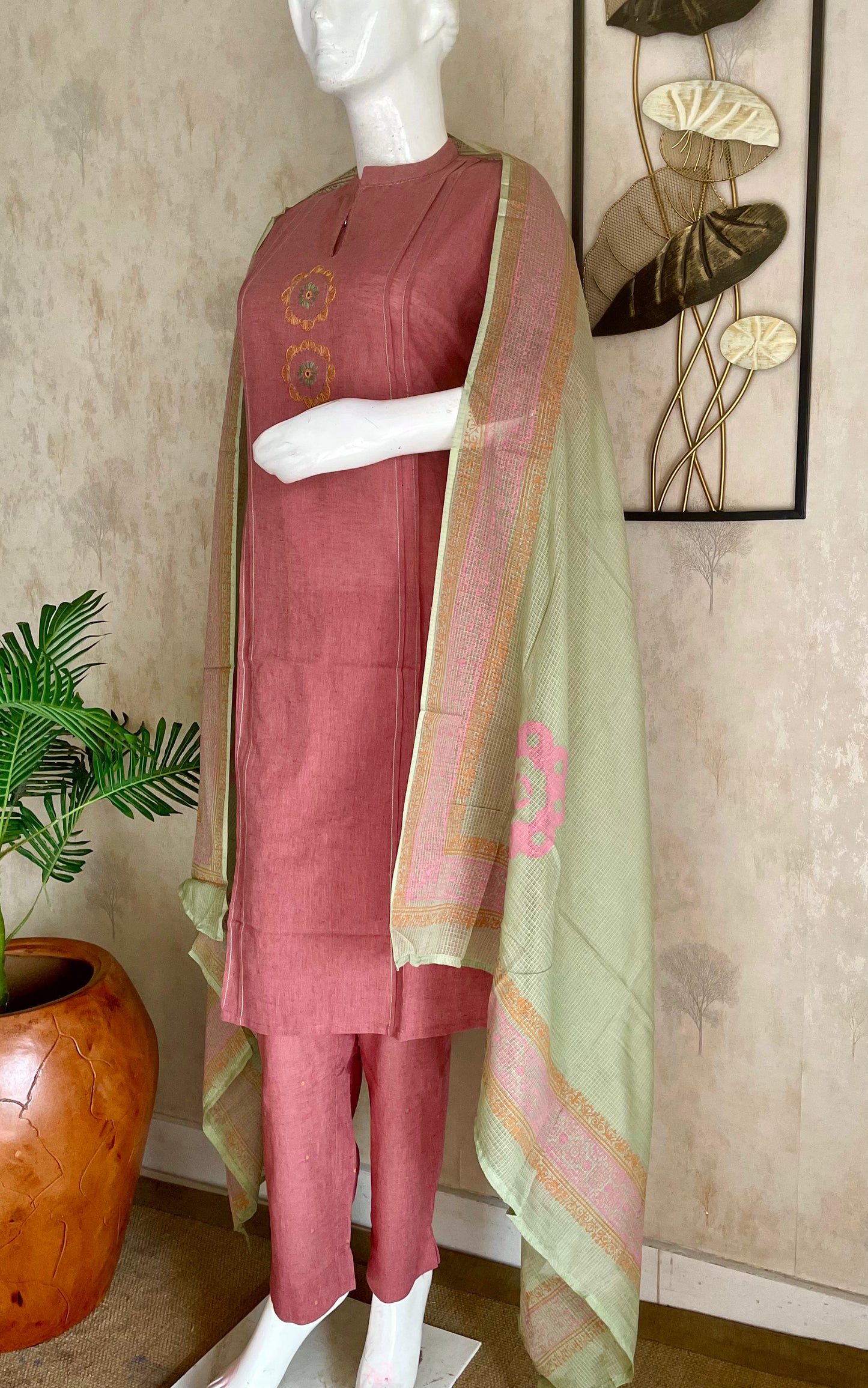 Blush Harmony Onion Pink Handloom Cotton Suit Set