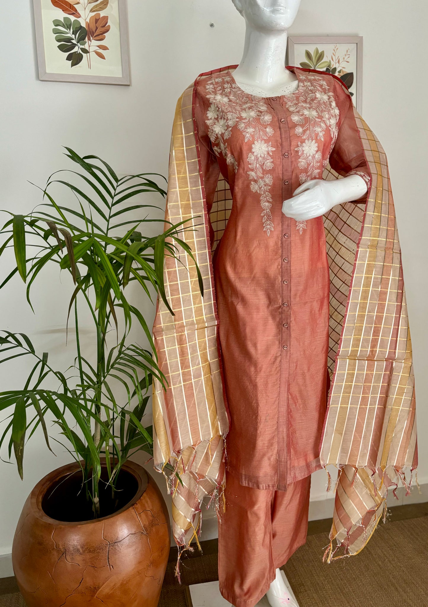 Luxe Allure Chanderi Silk Kurta Set