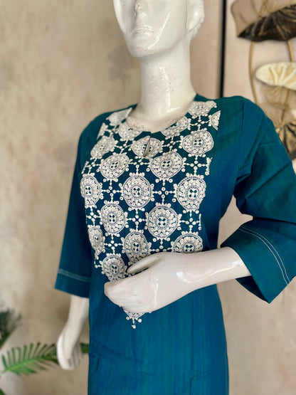 Teal Symphony Handloom Cotton Kurta Set
