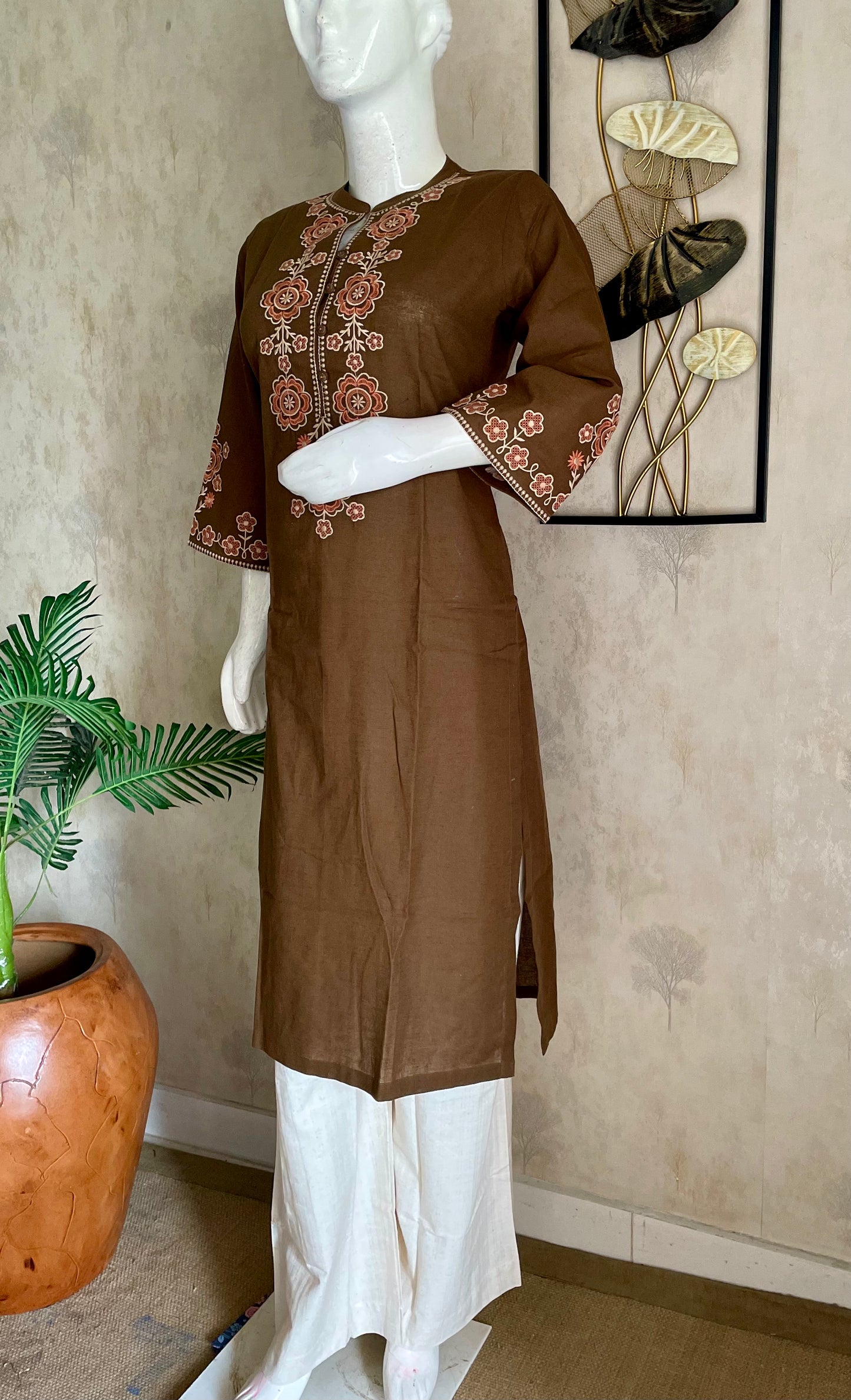 Olive Mehfil – elegant and rooted handloom cotton kurta set