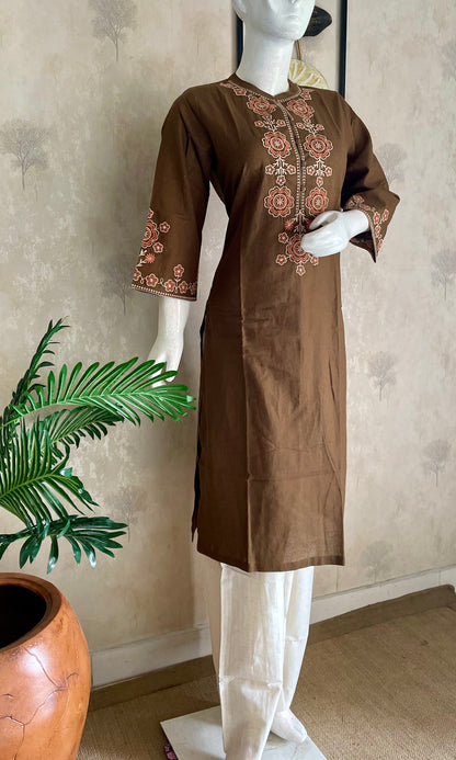 Olive Mehfil – elegant and rooted handloom cotton kurta set