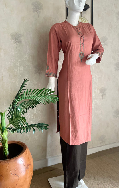 Peach Cotton – luxurious and distinctly Kashmiri