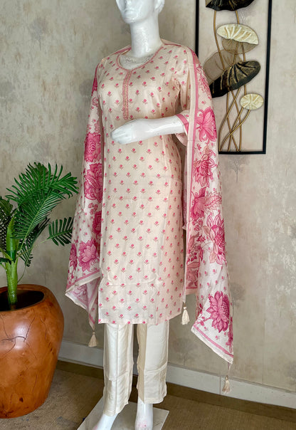 Ivory Bloom – Off-White Silk Kurta Set