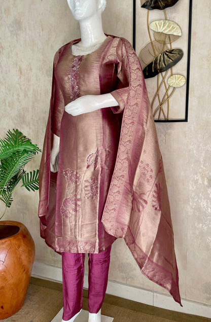 Wine Grace – Woven Kurta Set