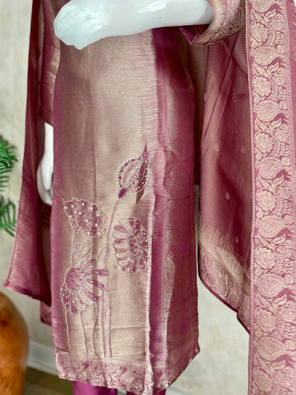 Wine Grace – Woven Kurta Set