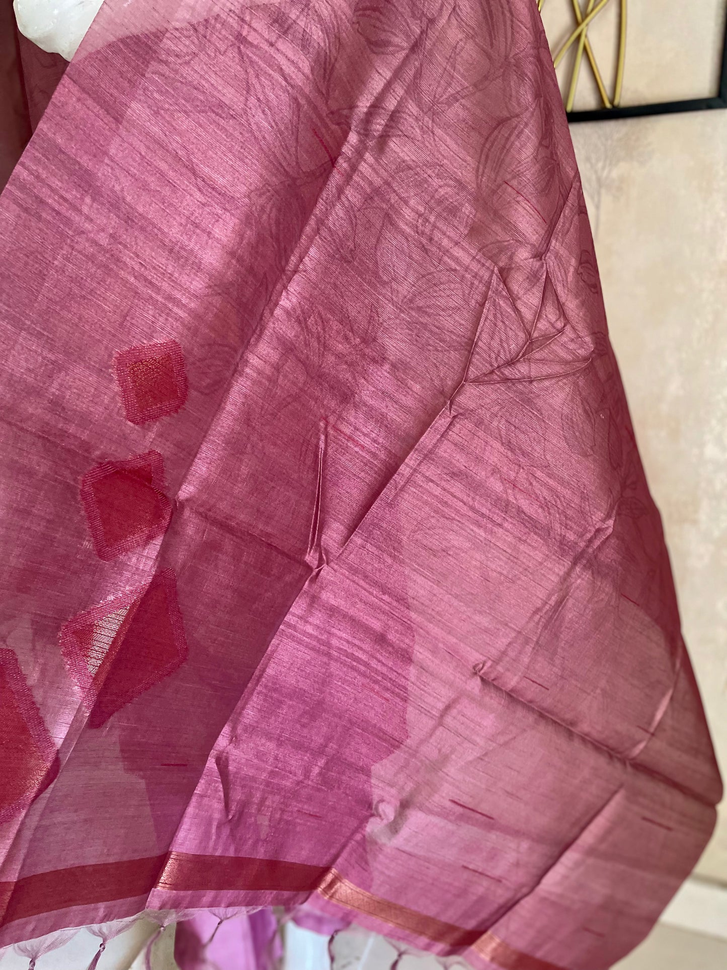 Pinkish Wine Tussar Silk Kurta Set with Tussar Silk Dupatta
