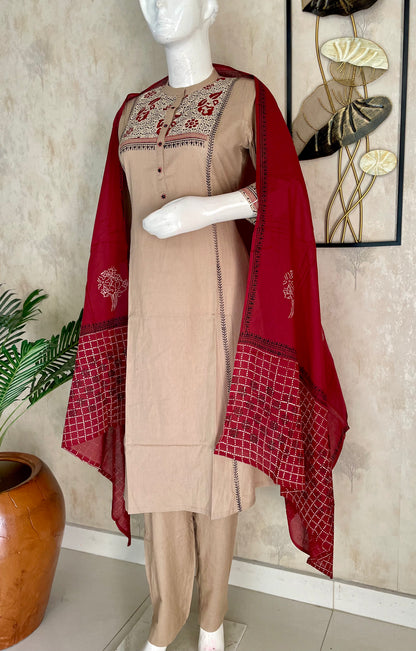 Beige & Mehroon Grace – Handloom Cotton A-Line Kurta Set