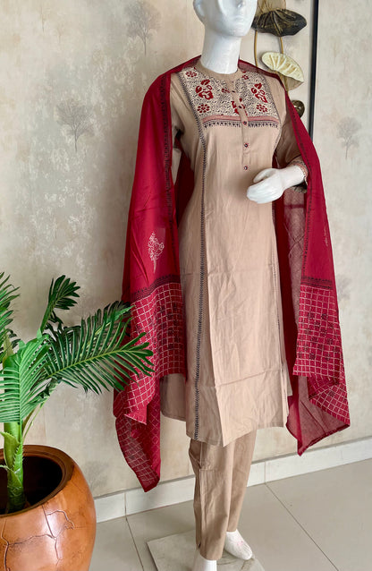 Beige & Mehroon Grace – Handloom Cotton A-Line Kurta Set