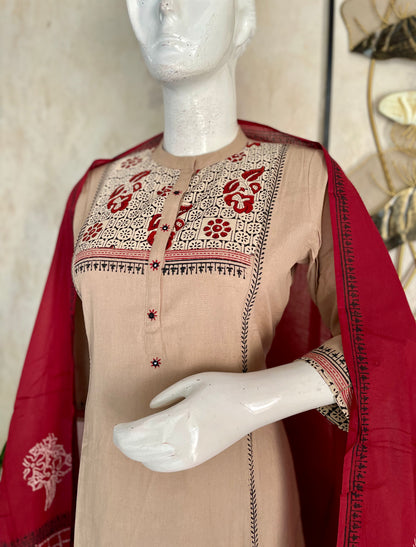 Beige & Mehroon Grace – Handloom Cotton A-Line Kurta Set