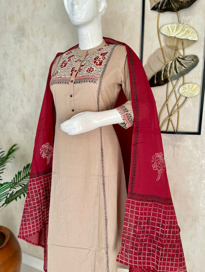 Beige & Mehroon Grace – Handloom Cotton A-Line Kurta Set