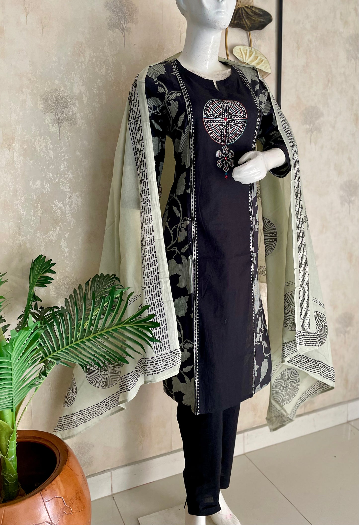 Black Floral Grace – Pure Cotton Handblock Kurta Set
