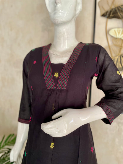 Multicolour Weave – Mul Chanderi Handloom A-Line Kurta Set