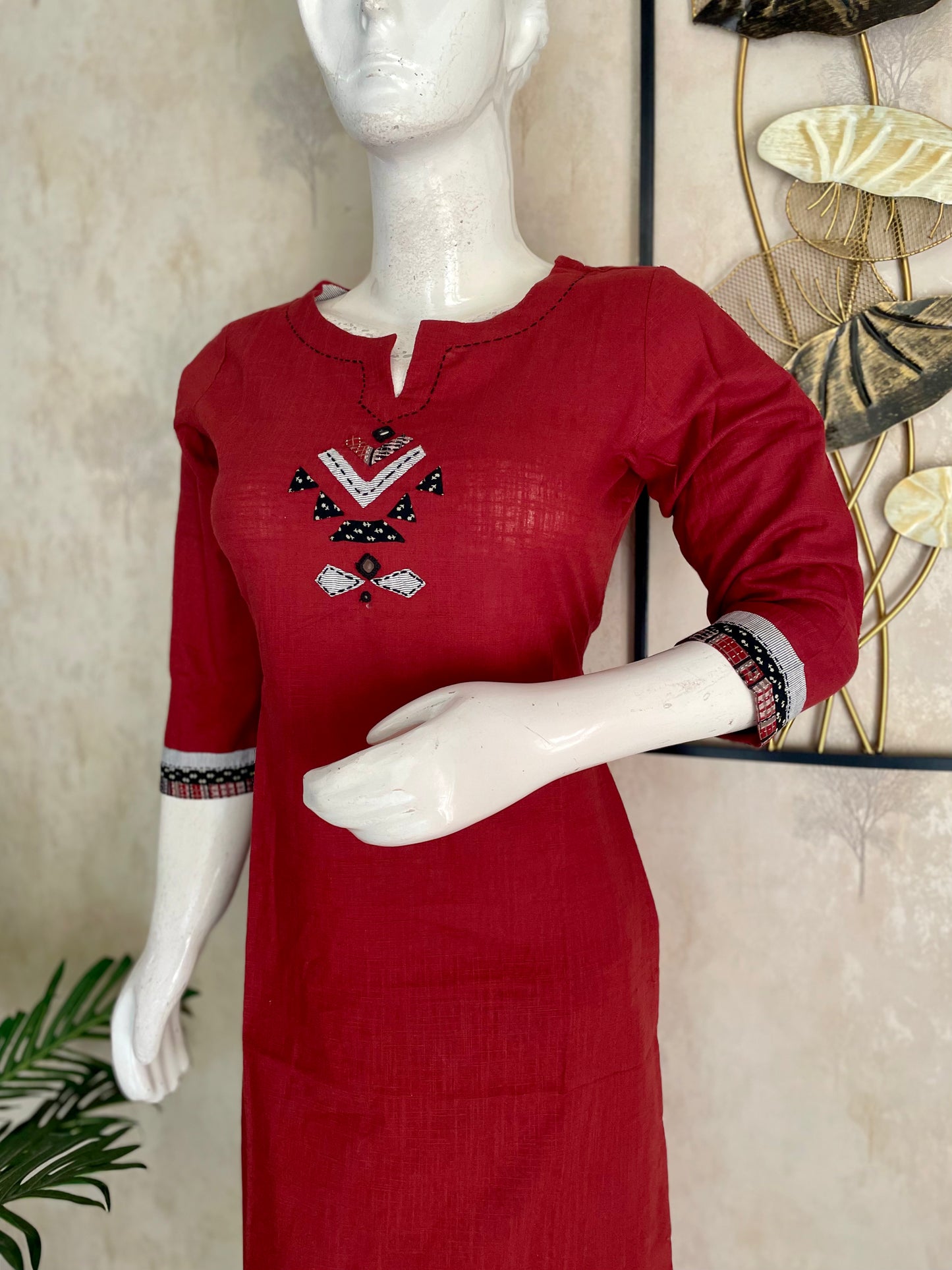 Mehroon Multicolour – Handloom Cotton Applique Kurta Set