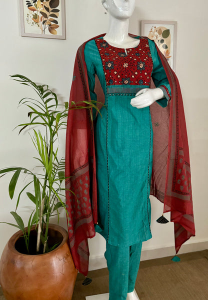 Rama Green Rhapsody: Handloom Cotton Kurta Set