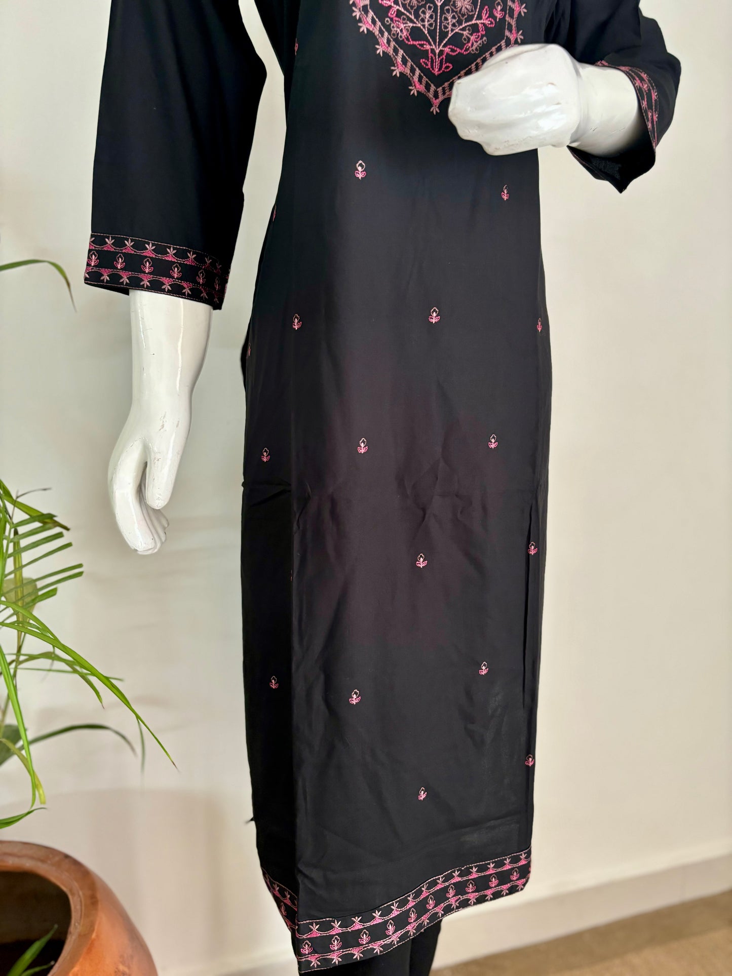 Black Cotton Kurta Set with Pink Thread Embroidery