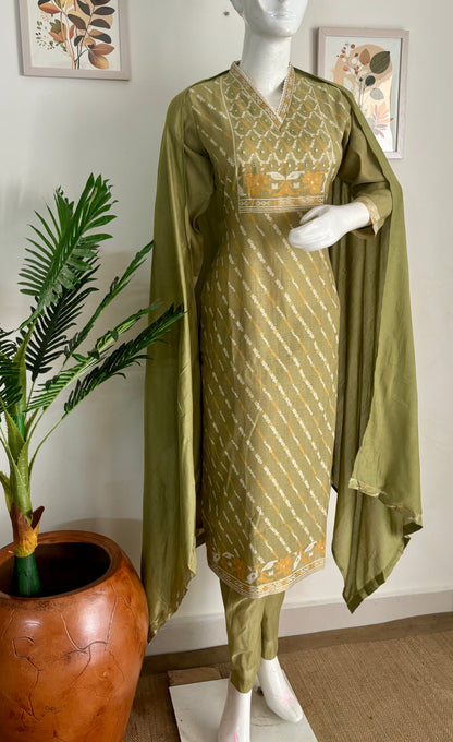 Pure Linen Cotton Kurta Set with Jamdani Weaving