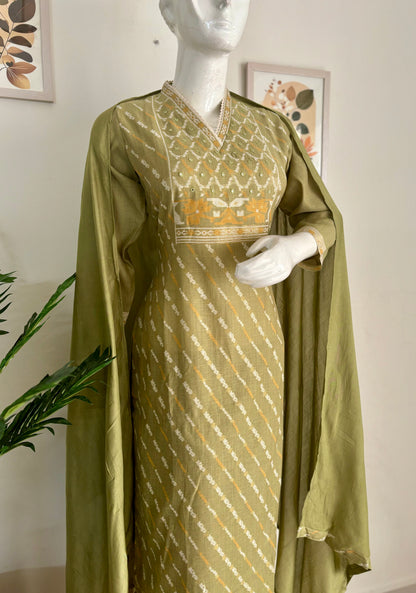 Pure Linen Cotton Kurta Set with Jamdani Weaving