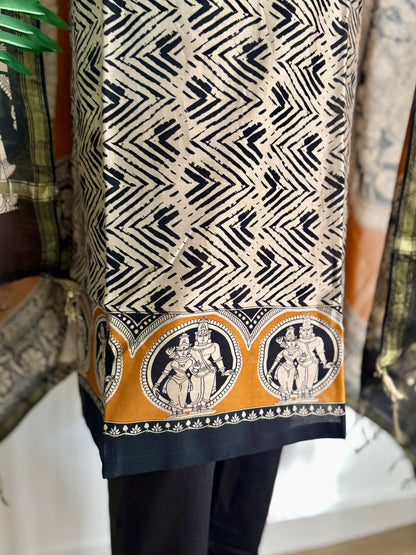 Grace: Tussar Chanderi Ensemble with Handblock Print