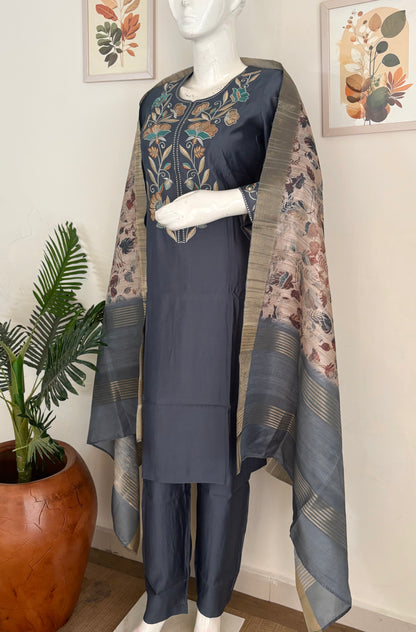 Zehra – Grey & Beige Pure Silk Kurta Set