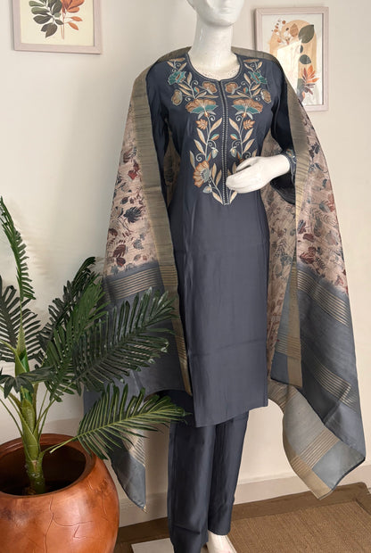 Zehra – Grey & Beige Pure Silk Kurta Set