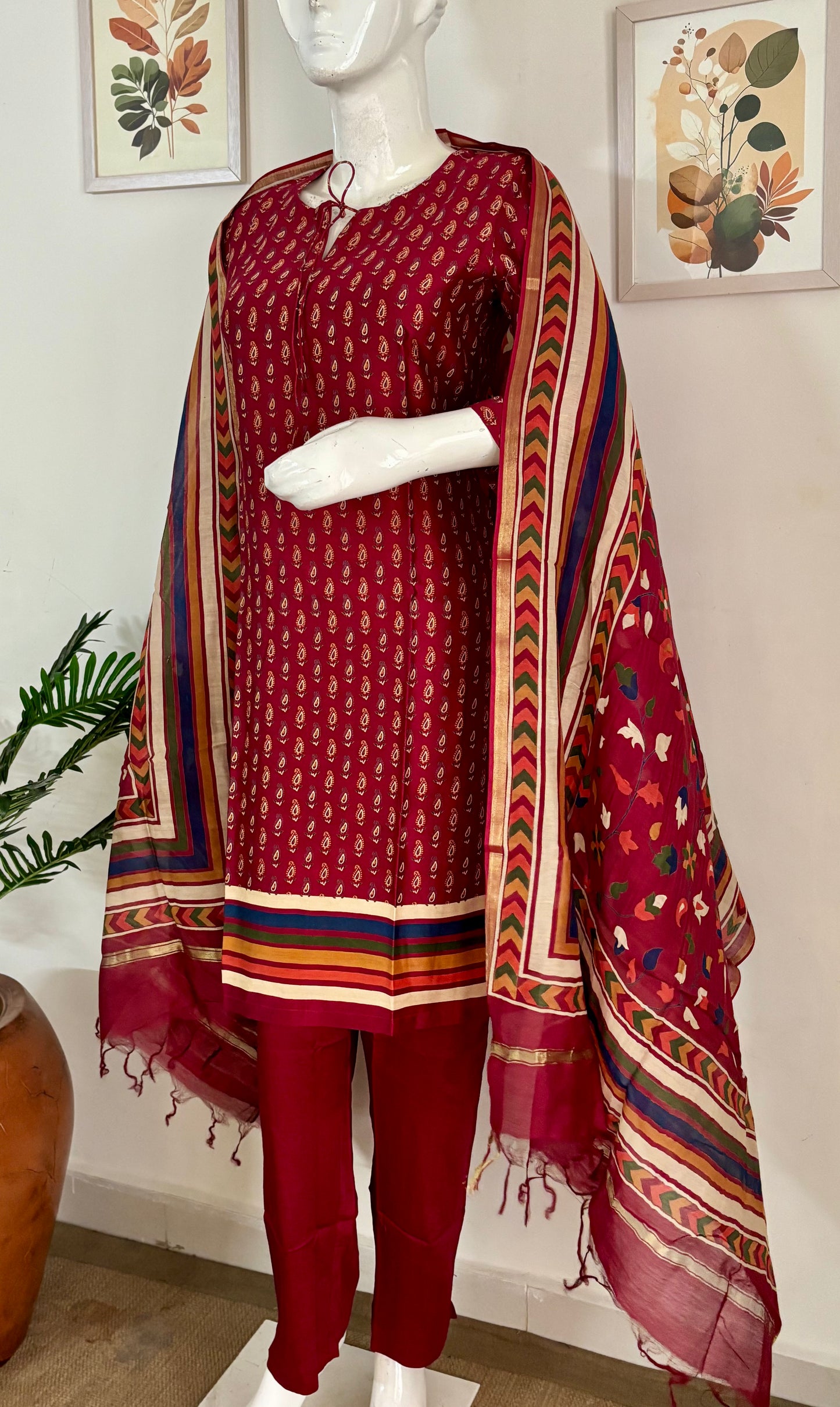 Mehroon Maheshwari Silk Kurta Set with Kalamkari Dupatta