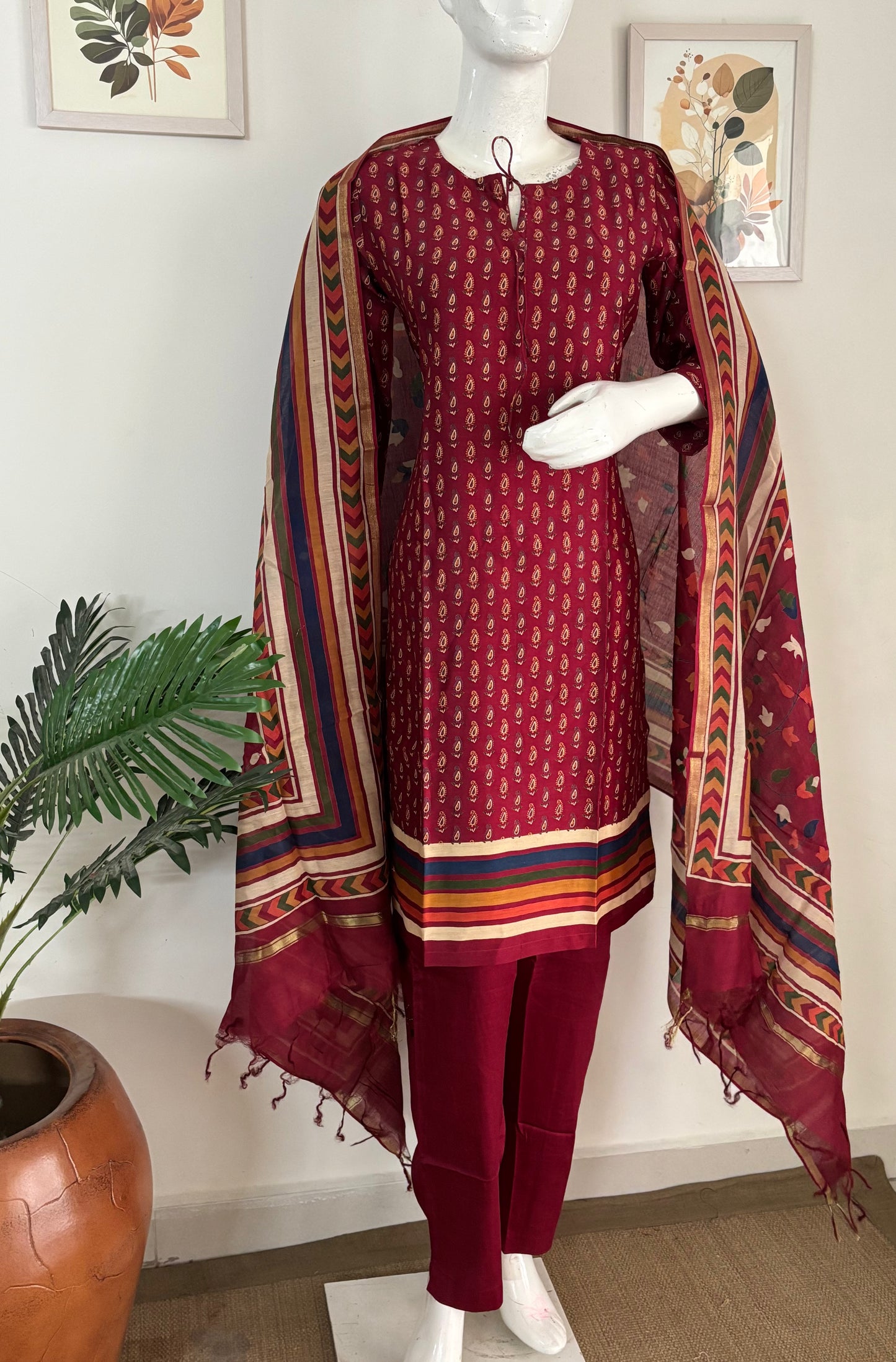 Mehroon Maheshwari Silk Kurta Set with Kalamkari Dupatta