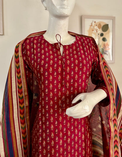 Mehroon Maheshwari Silk Kurta Set with Kalamkari Dupatta