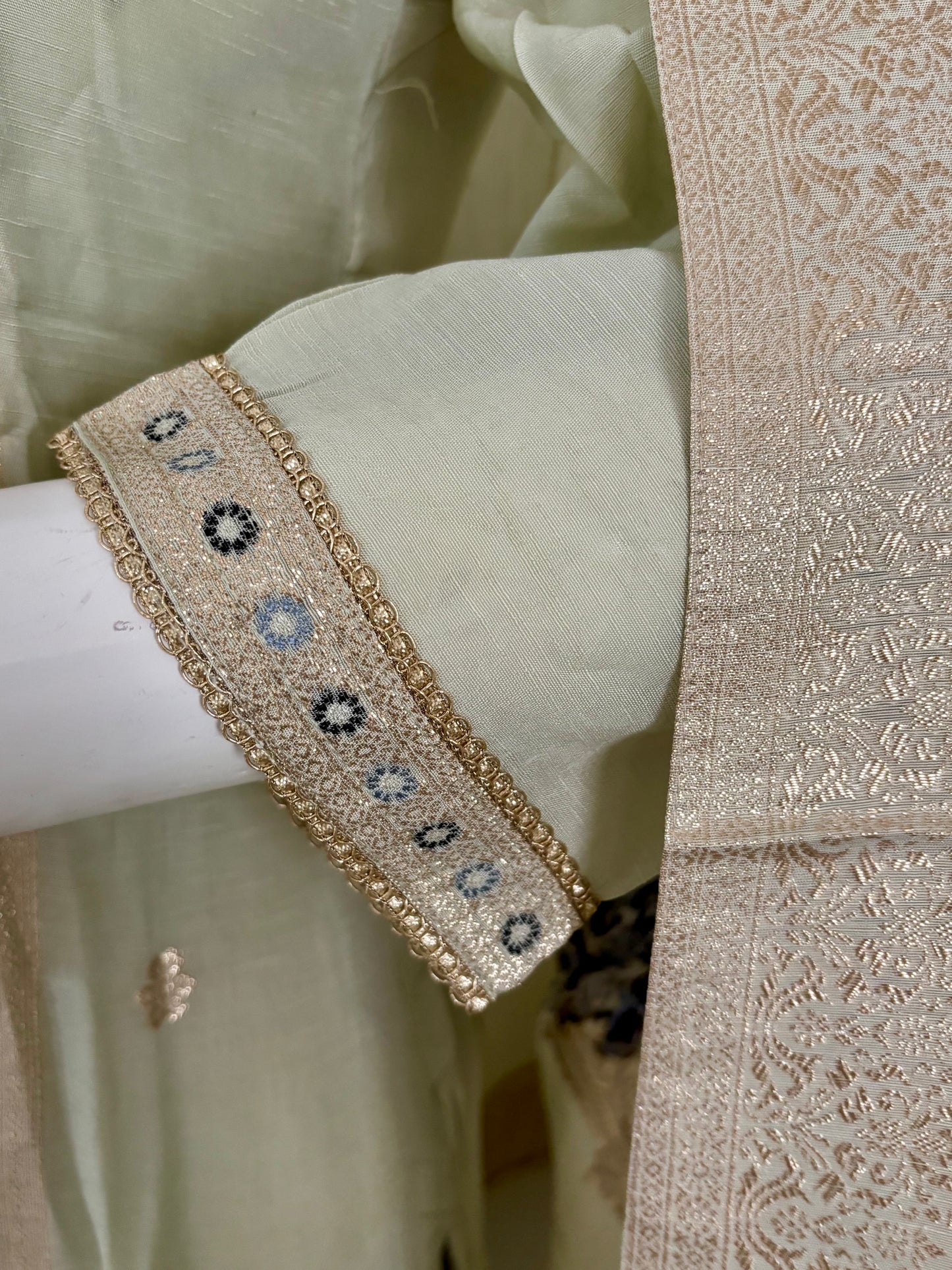 Pastel Green Silk Elegance – Banarasi & Jaamdani Kurta Set