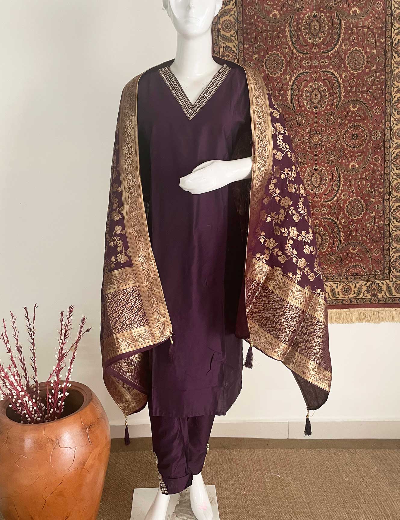 Dazzle in Twilight The Violet Kurta Set