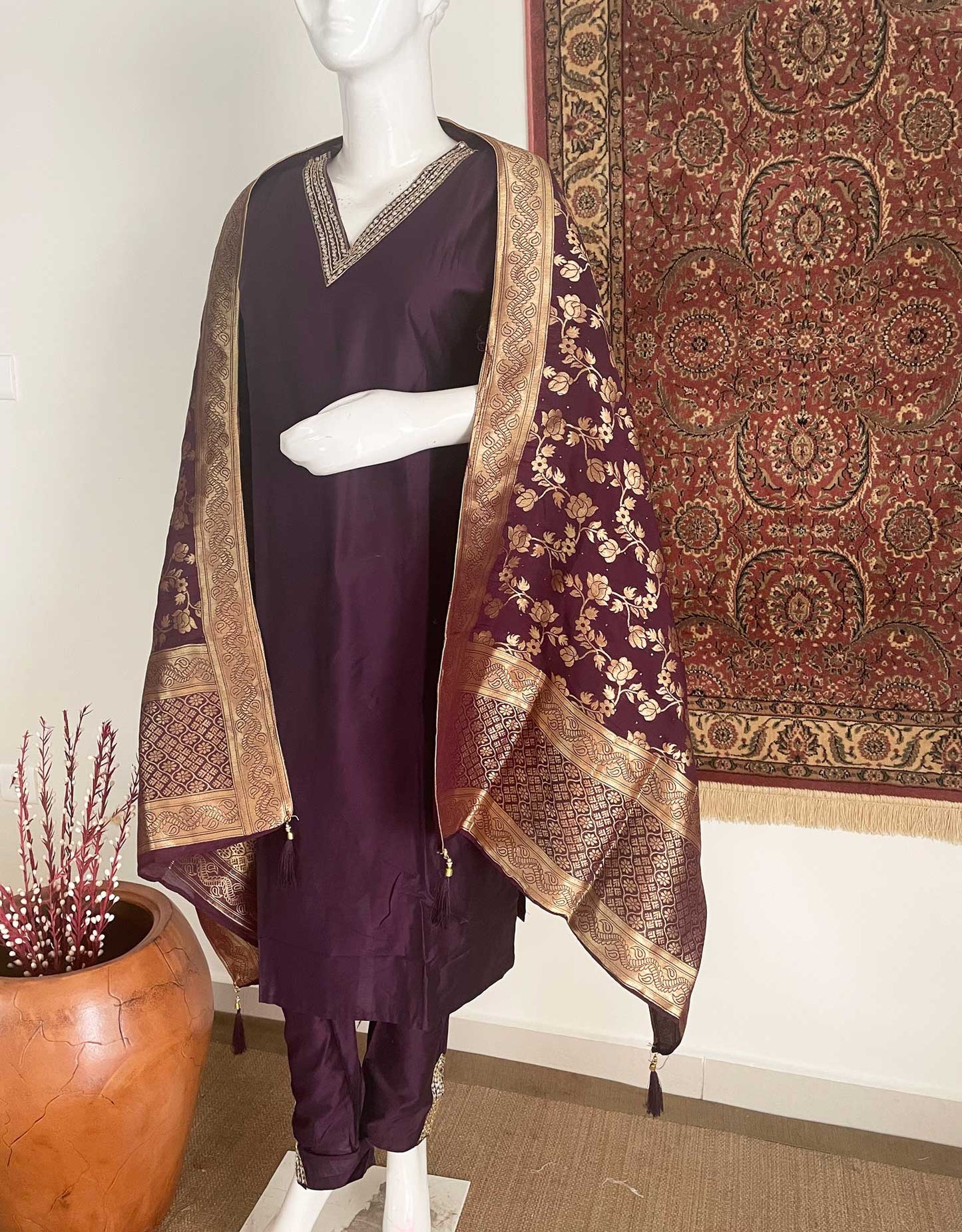 Dazzle in Twilight The Violet Kurta Set